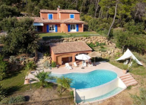 Villa de 5 chambres avec vue sur la ville piscine privee et jacuzzi a Lorgues